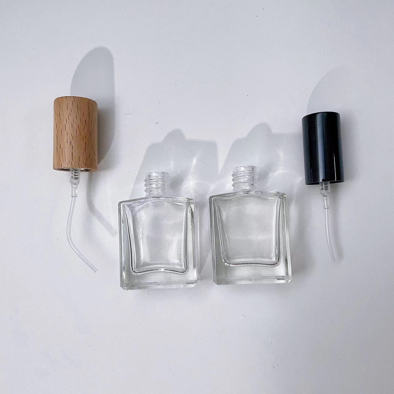 زجاجة بخاخ عطر من الزجاج السمي - مراجعة Perfume Quotes وسعره