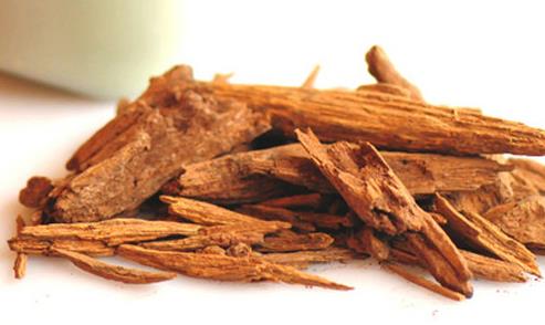 زيوت عطرية طبيعية من خشب العود - مراجعة Perfume Fragrance Oil Manufacturers وسعره